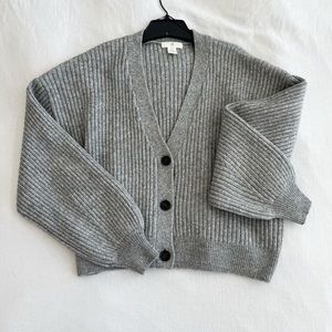 Grey Forever21 cardigan
